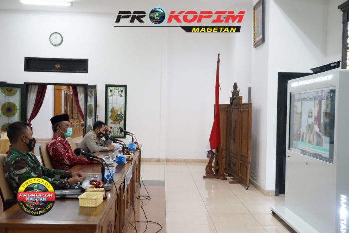 Rakor Evaluasi PPKM Mikro se-Jawa Timur