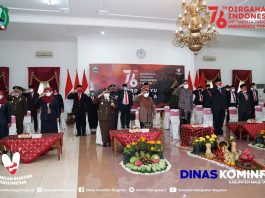 Kenakan Pakaian adat Batik Gondokusuman Bupati dan Wakil Bupati Magetan Ikuti Upacara Detik-detik Proklamasi 17 Agustus 2021
