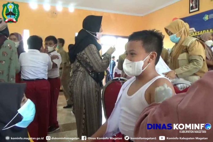Ratusan Anak Usia 6 Hingga 11 Tahun Antusias Ikuti Vaksin