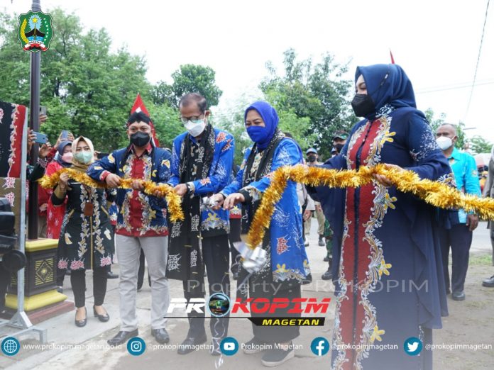 Bupati Suprawoto Resmikan Pasar Jadul Desa Jeruk dan Batik Bonjer