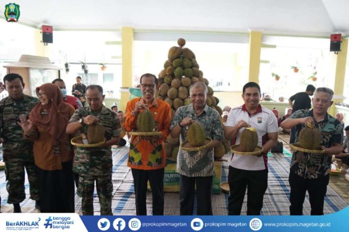 280 Durian Dalam Tumpeng Durian ” Kenduren Colenak” – BAGIAN