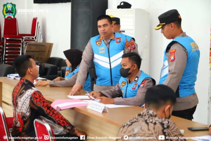 Kapolres Magetan Memantau Langsung Kegiatan Pendaftaran Calon Peserta Penerimaan personil