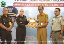 Pemkab Magetan Terima Sertifikat Tanah Aset Daerah dari Kejari – Dinas Komunikasi dan Informatika Kab. Magetan