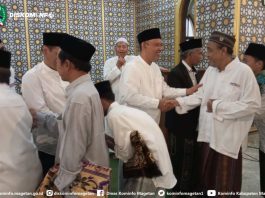 Laksanakan Sholat Ied di Masjid Agung Baitussalam, Umat Muslim Suka Cita Sambut Hari Raya Idul Fitri – Dinas Komunikasi dan Informatika Kab. Magetan