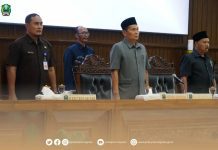 PJ SEKDAKAB MAGETAN HADIRI RAPAT PARIPURNA DPRD MAGETAN – Dinas Komunikasi dan Informatika Kab. Magetan