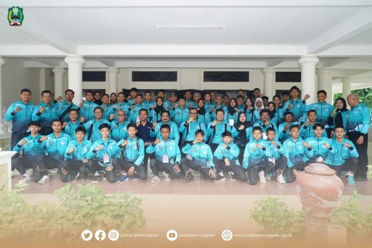 Pj Bupati Magetan Berangkatkan kontingen POPDA Kabupaten Magetan – Dinas Komunikasi dan Informatika Kab. Magetan