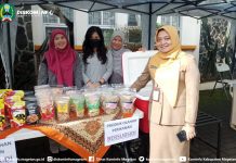 Bantu Warga Peroleh Protein Hewani Lebih Murah dan Pasarkan Produk UMKM, Disnakan Gelar Bazar Ramadhan.