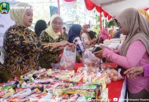 Bantu Upaya Stabilisasi Harga Pangan, Kejari Magetan Gelar Bazar Murah dalam Rangka HUT IAD Ke-25