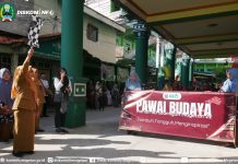 Pawai Budaya Meriahkan Harlah SD Islamiyah Magetan