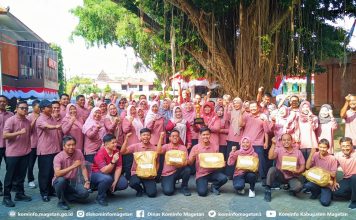 Apel Pagi dan Penyerahan Hadiah Lomba Tradisional HUT RI ke-80 di Lingkup Sekretariat Daerah Magetan