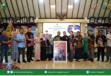 Suasana Haru Iringi Pelepasan Kepala Kejaksaan Negeri Magetan