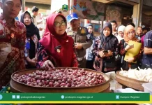 Pastikan Stok dan Harga Sembako Jelang Ramadan Aman, Pemkab Magetan Lakukan Sidak Pasar