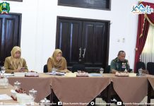 Sekjen Kemendagri Tegaskan Daerah Tak Boleh Biarkan Harga Naik