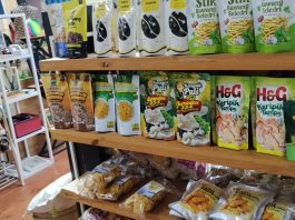 Produk Keripik Tempe H&G Tembus Etalase Strategis Galeri Batik Pusat Oleh-Oleh UMKM Jawa Timur Surabaya
