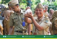 PNS Magetan Rame-rame Beli Telur, Bantu Peternak yang Lagi Susah!