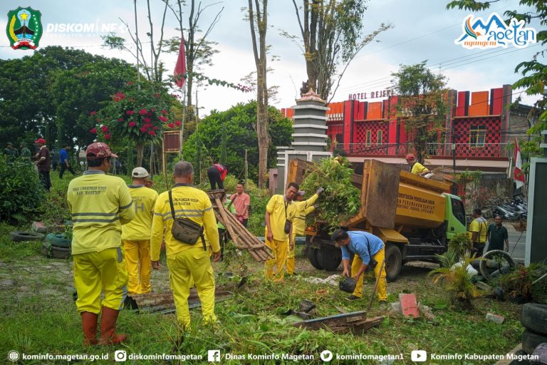Indonesia ASRI Gerakkan Aksi Bersih Lingkungan di Kawasan Bekas Kolam Renang Duta